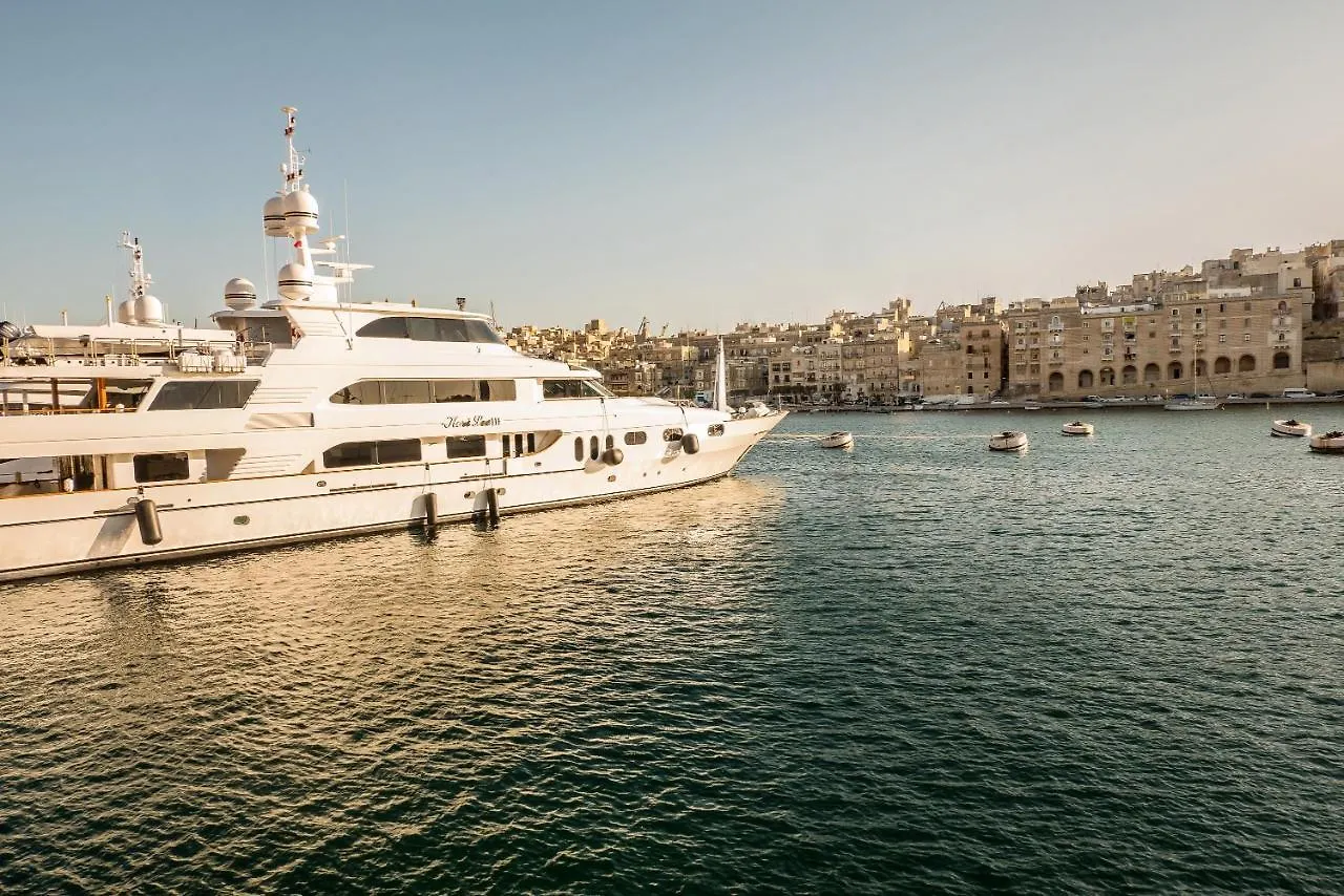 Vittoriosa Seafront Highly Furnished Apartment Fl 4 0*, Birgu Malta