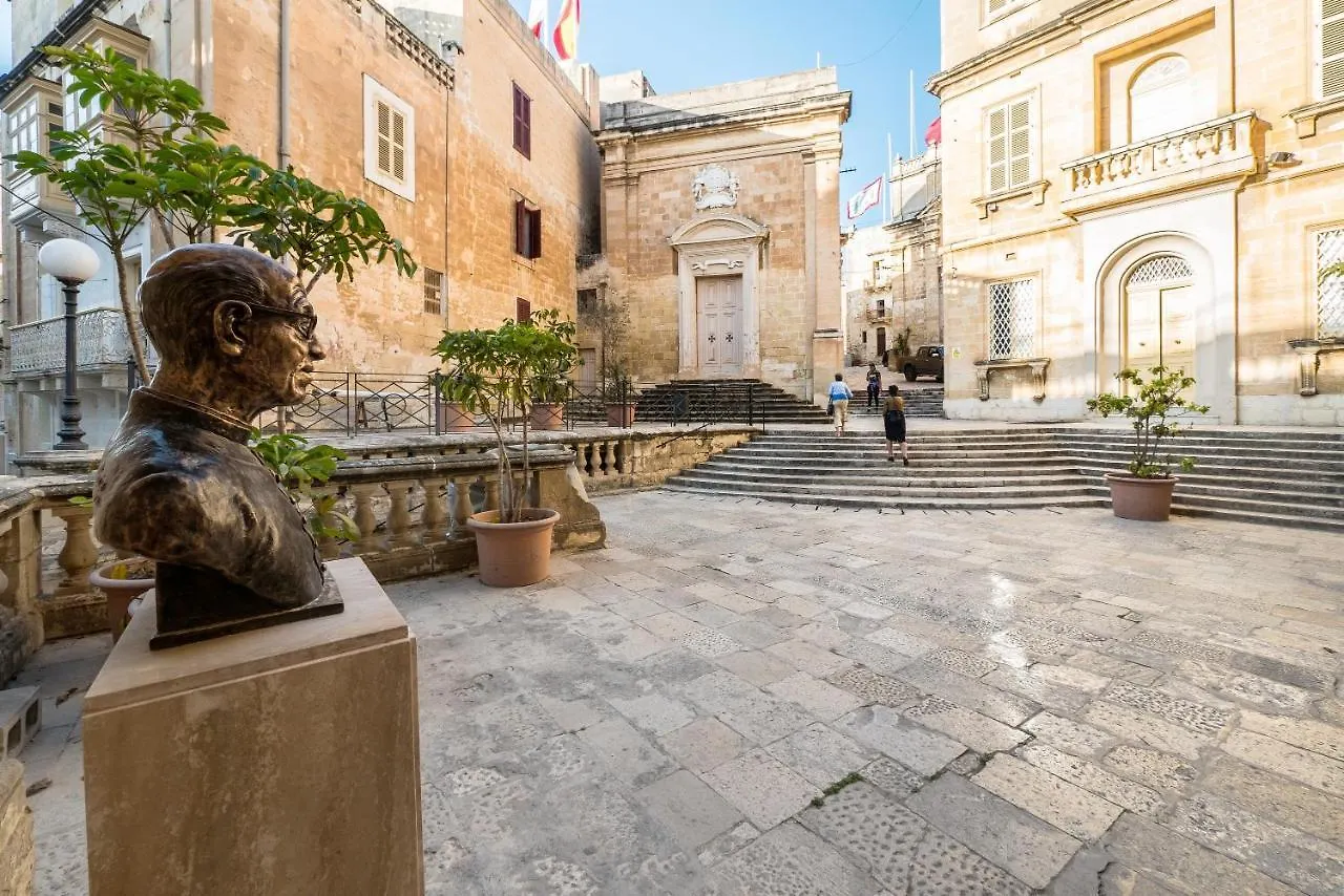 Vittoriosa Seafront Highly Furnished Apartment Fl 4